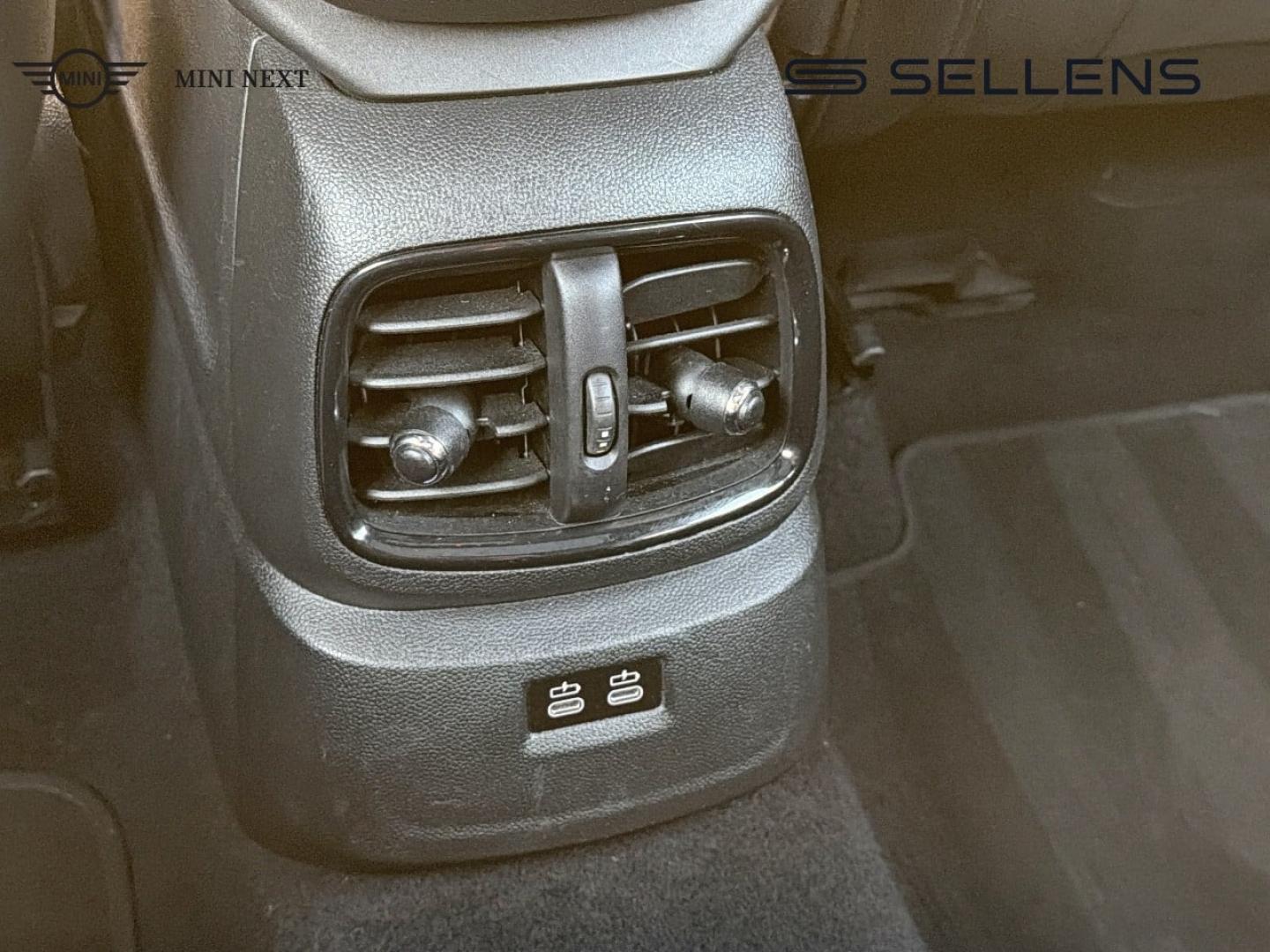 MINI Countryman One D 116ch Oakwood - photo 20