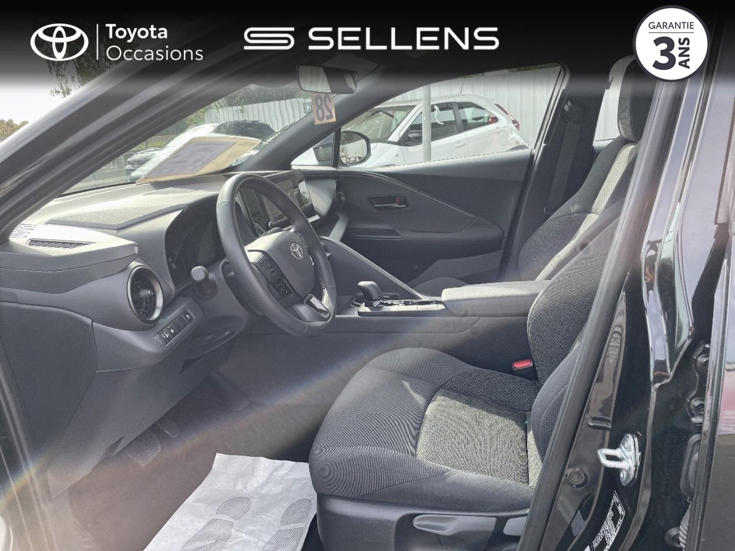 TOYOTA C-HR 1.8 Hybride 140ch Dynamic - photo 11